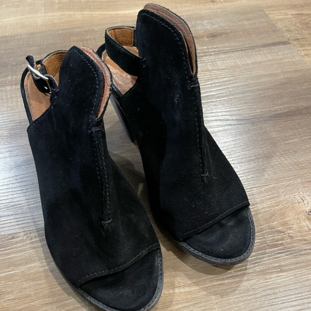 Frye suede sandals
